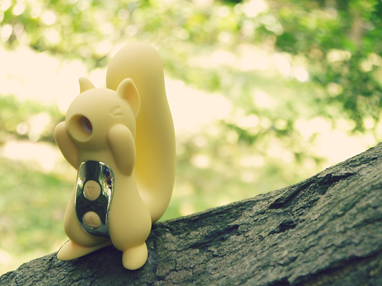 kiss toy 小松鼠 震動 吸吮 按摩