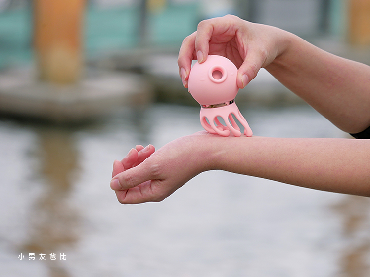 小章魚三代好用嗎-小章魚吸吮情趣玩具 小章魚評價 小章魚怎麼使用