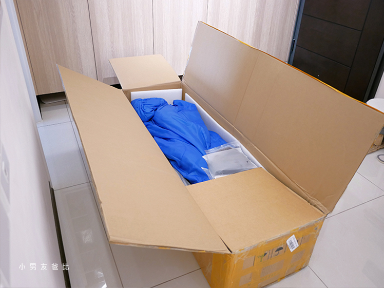 開箱矽膠娃娃的過程